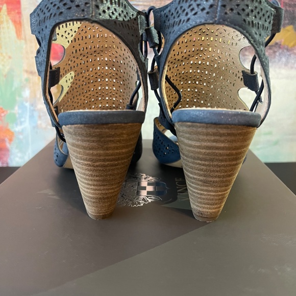 Vince Camuto Eadon Sandal - Picture 4 of 7